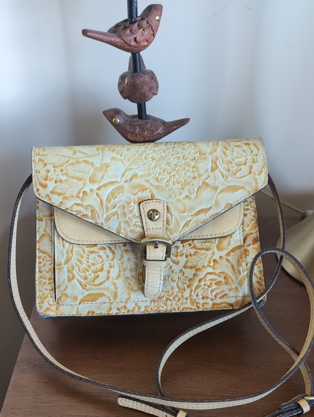 Patricia Nash Cassano Cream And 🌻 Sunflower Color Crossbody